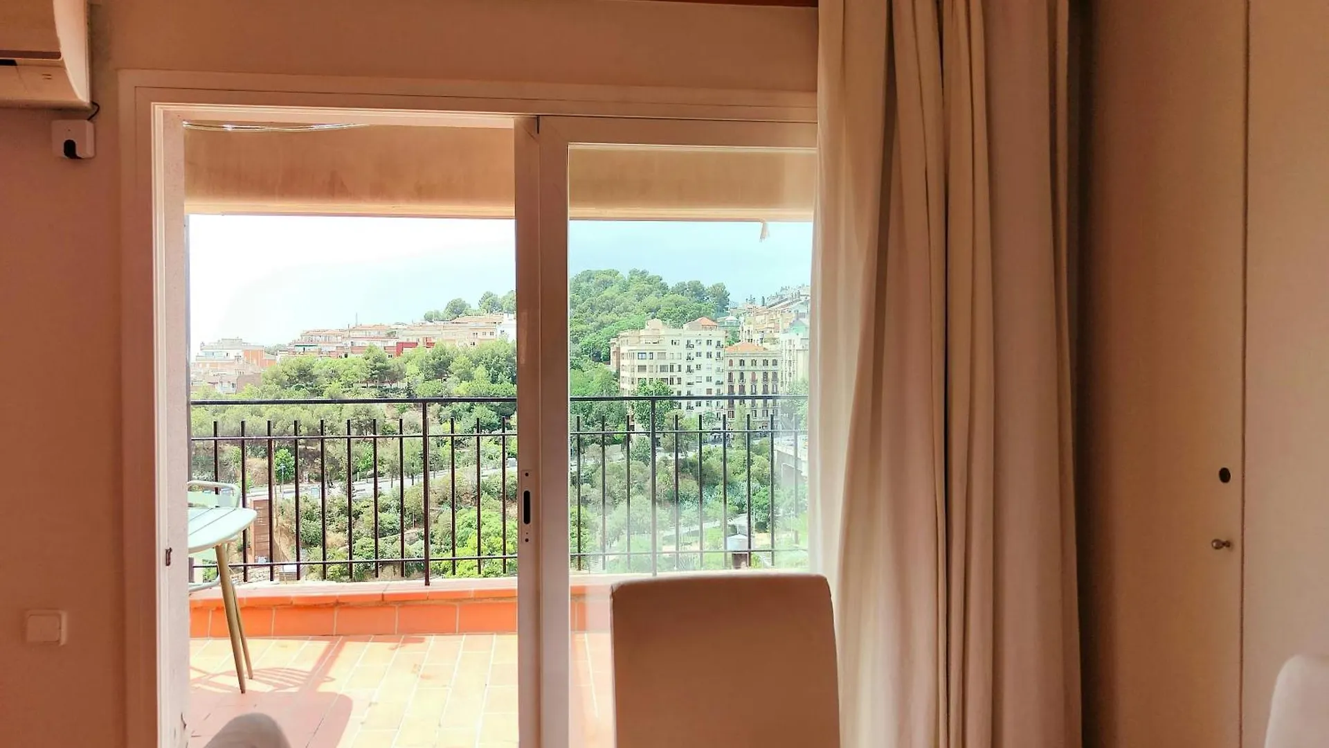 Διαμέρισμα Amazing City Views & Terrace! Gracia - Parc Gueell Βαρκελώνη