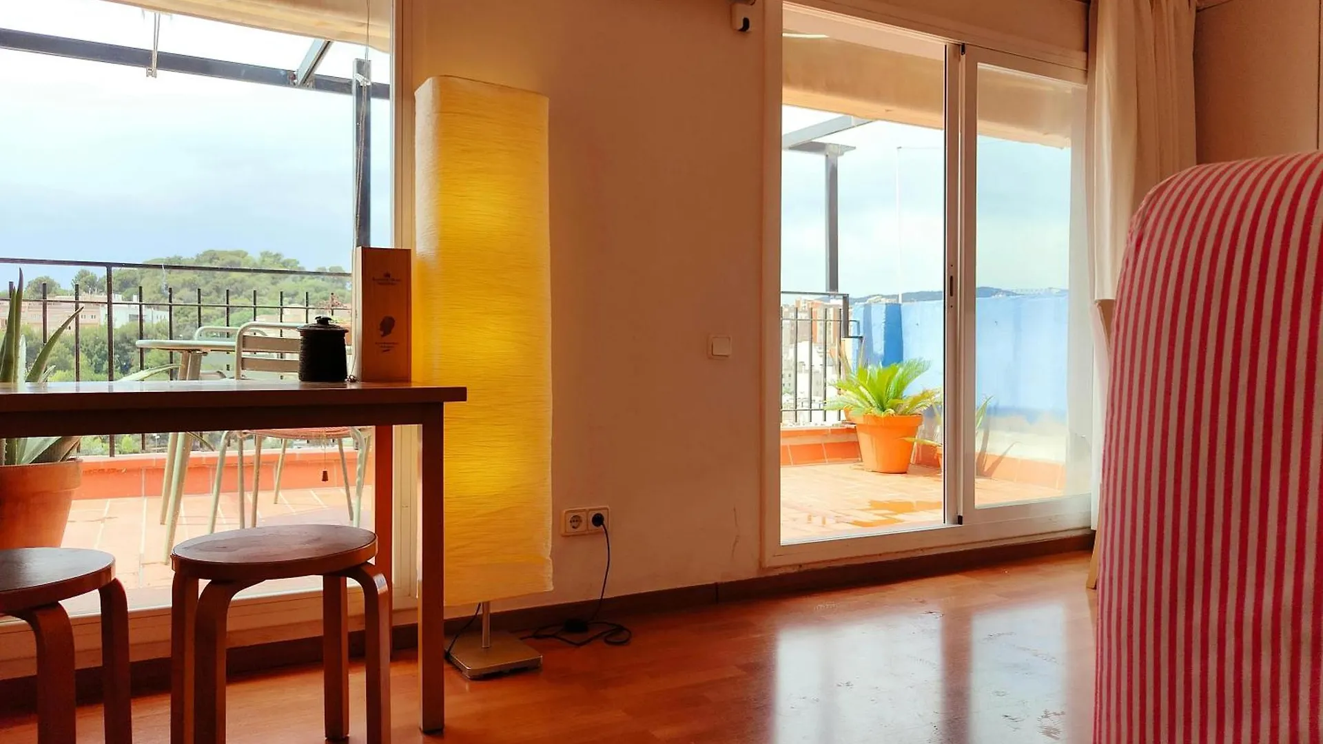 Amazing City Views & Terrace! Gracia - Parc Gueell Βαρκελώνη 0*,  Ισπανία